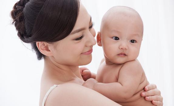 家长土方治黄疸，宝宝全身烫伤悔不当初！2种黄疸类型要分清楚！