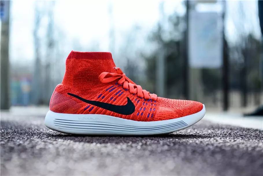 nikelunarepic评测,nikefree4.0flyknit