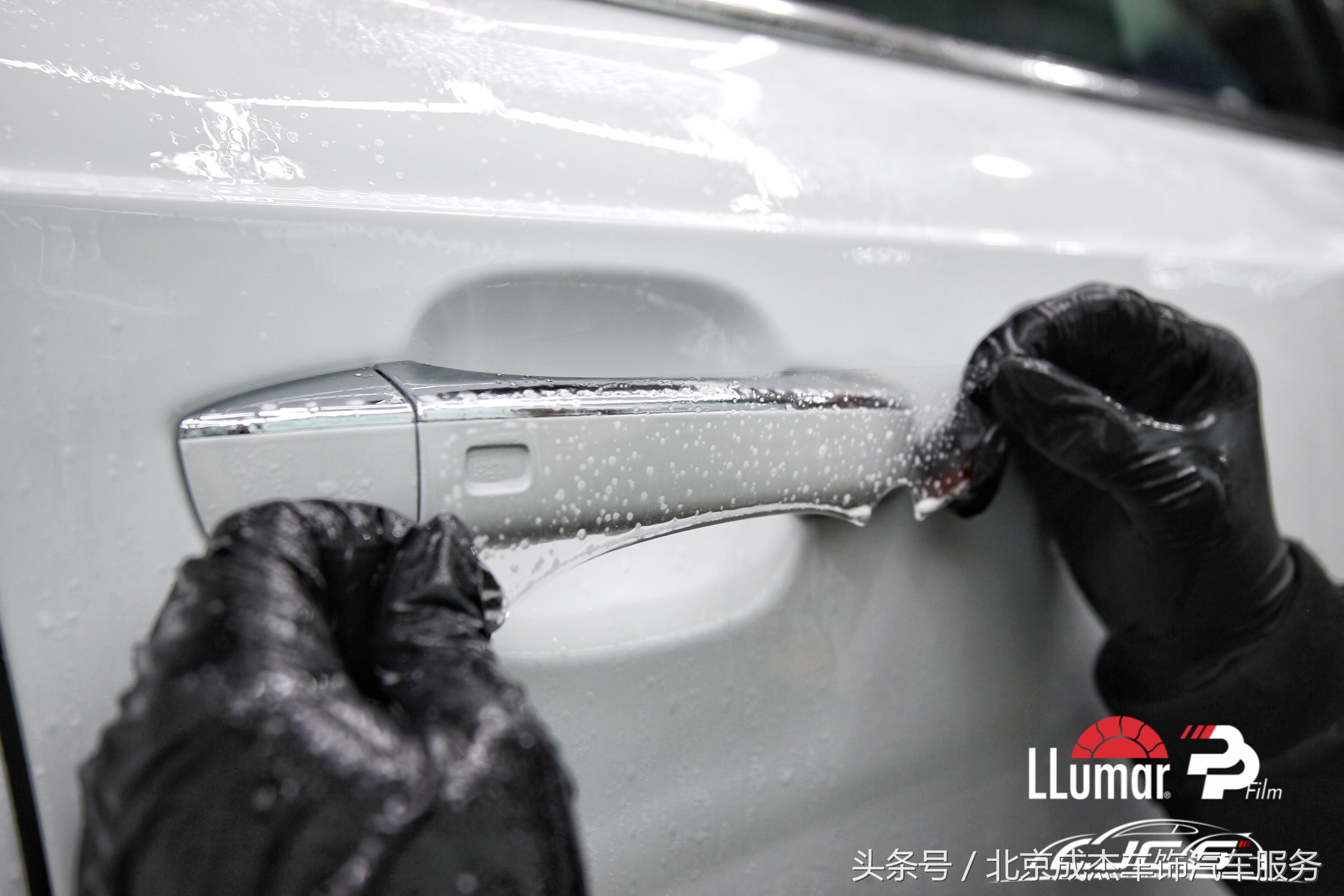 奥迪a7l黑武士贴隐形车衣,奥迪a7隐形车衣如何选择