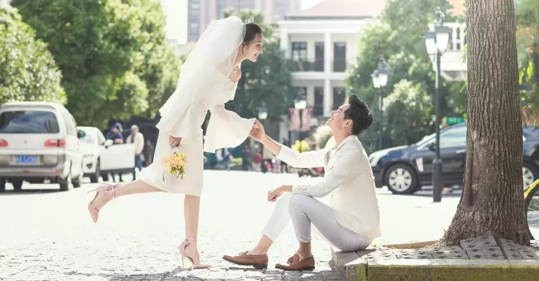 不知道拍照选什么风格的婚纱照,最新婚纱照拍摄风格街拍