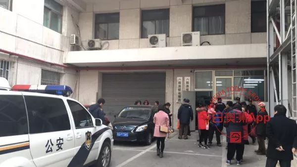 回国定游程，交完钱旅行社就倒闭！澳华女追款无门