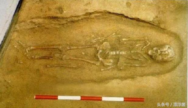 考古中的特别发现7300年前的双性人会阴部被人刺入锐器