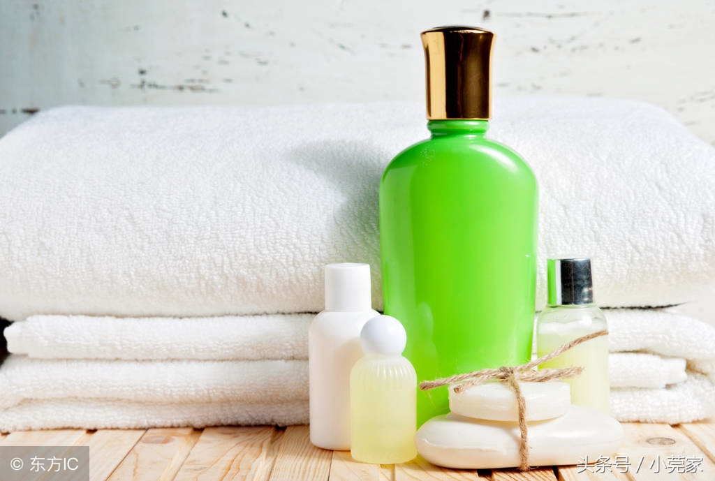 头发碰到口香糖怎么清洁掉,头发粘到口香糖怎么洗