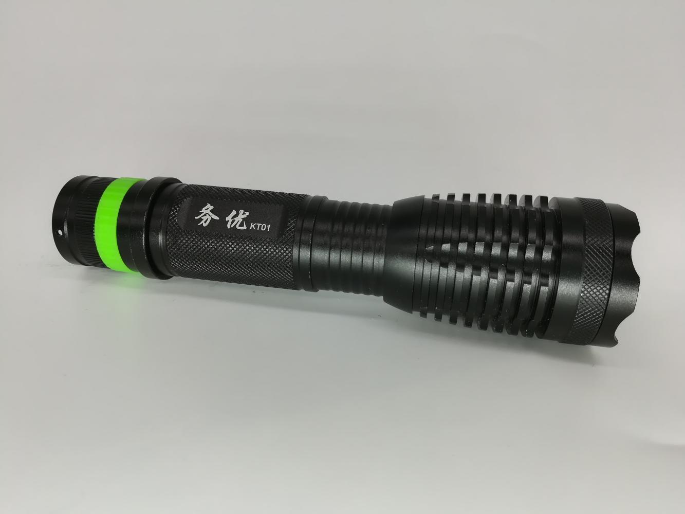 什么样的强光手电筒能鉴定真假,强光手电真假辨别