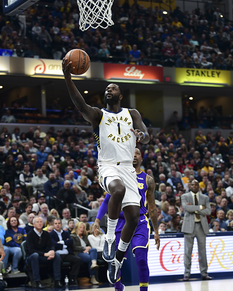 “师弟”让这双鞋在赛场上寿终正寝！IT穿这双鞋说出了湖人总…！