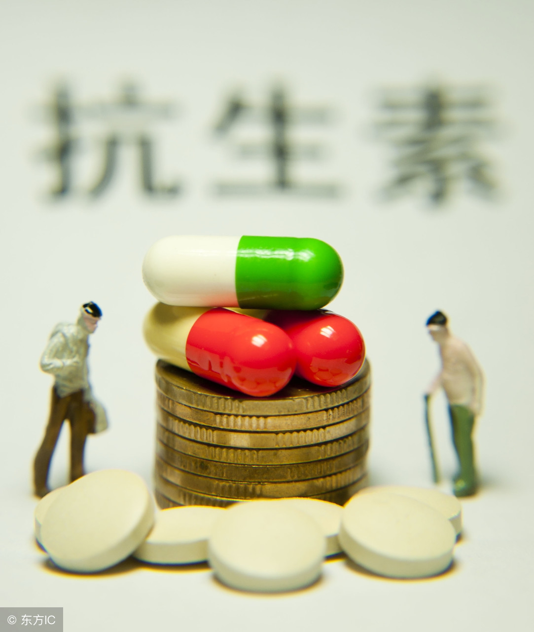 感冒“寒包火”，打针吃药不管用？老中医说，这样做，三分钟治愈