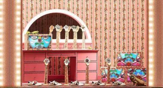 gucci小白鞋有一股香味,gucci小白鞋纯原是什么样子的