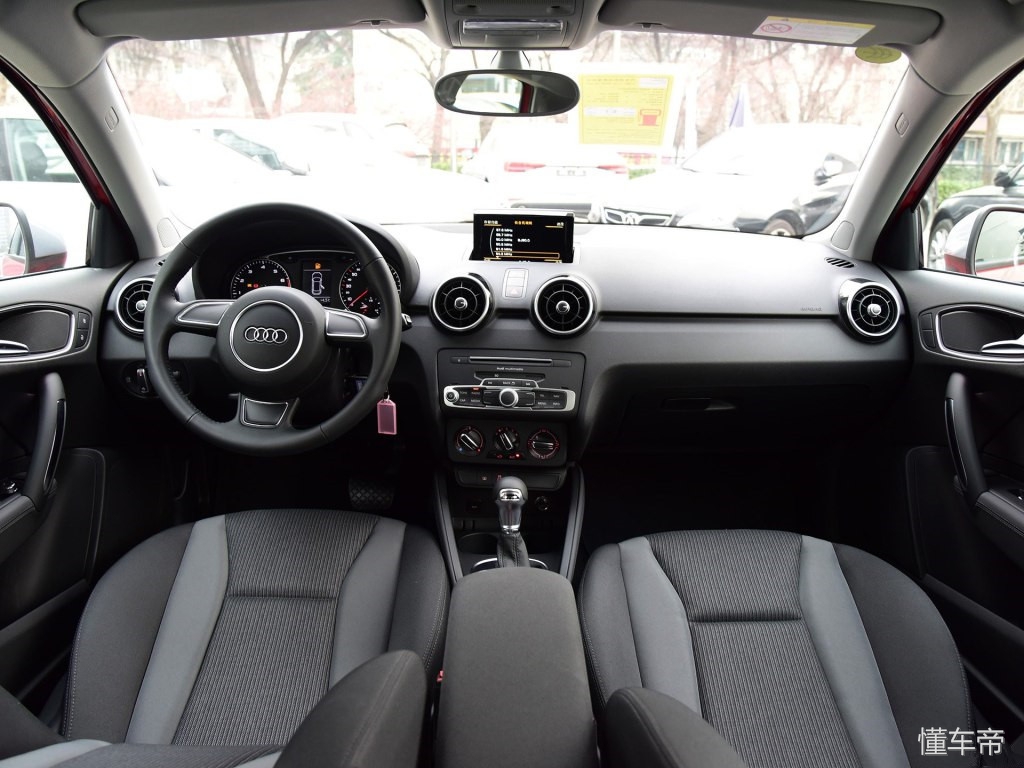 奥迪a系列年轻人推荐,年轻人的奥迪a1