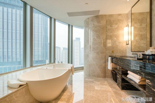 在广州琶洲，邂逅一方温柔天地