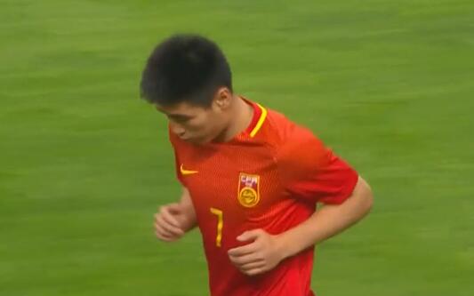 国足0比6惨败威尔士,半场国足0-1落后澳大利亚