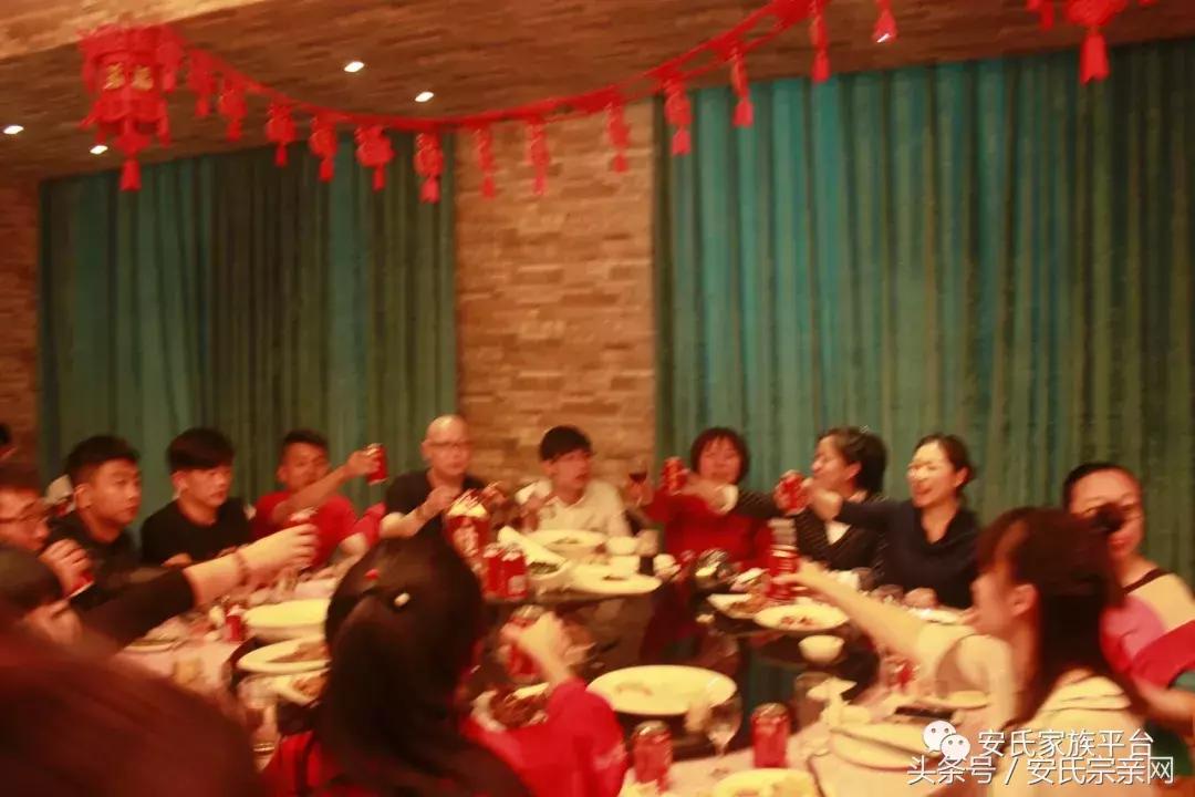 包头安氏家谱,内蒙包氏家族祭祖大典