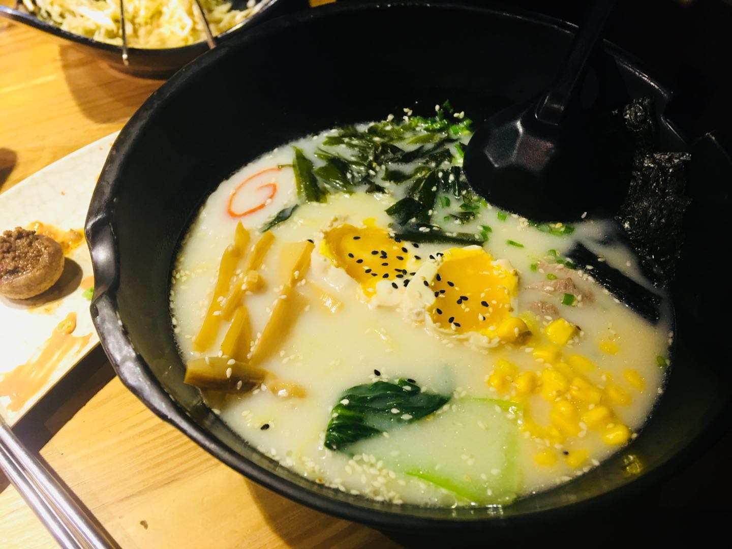 猫猫在路上,猫猫在路上走