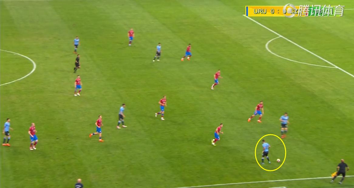 中国杯上倒钩的新疆球员,卡瓦尼单刀弧线球