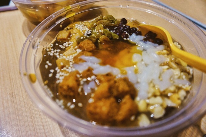 重庆是个美丽的山城,重庆去感受你走过的路