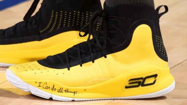 迷信超巨为球鞋开光施法：詹姆斯魔咒最复杂韦少秘密最动人