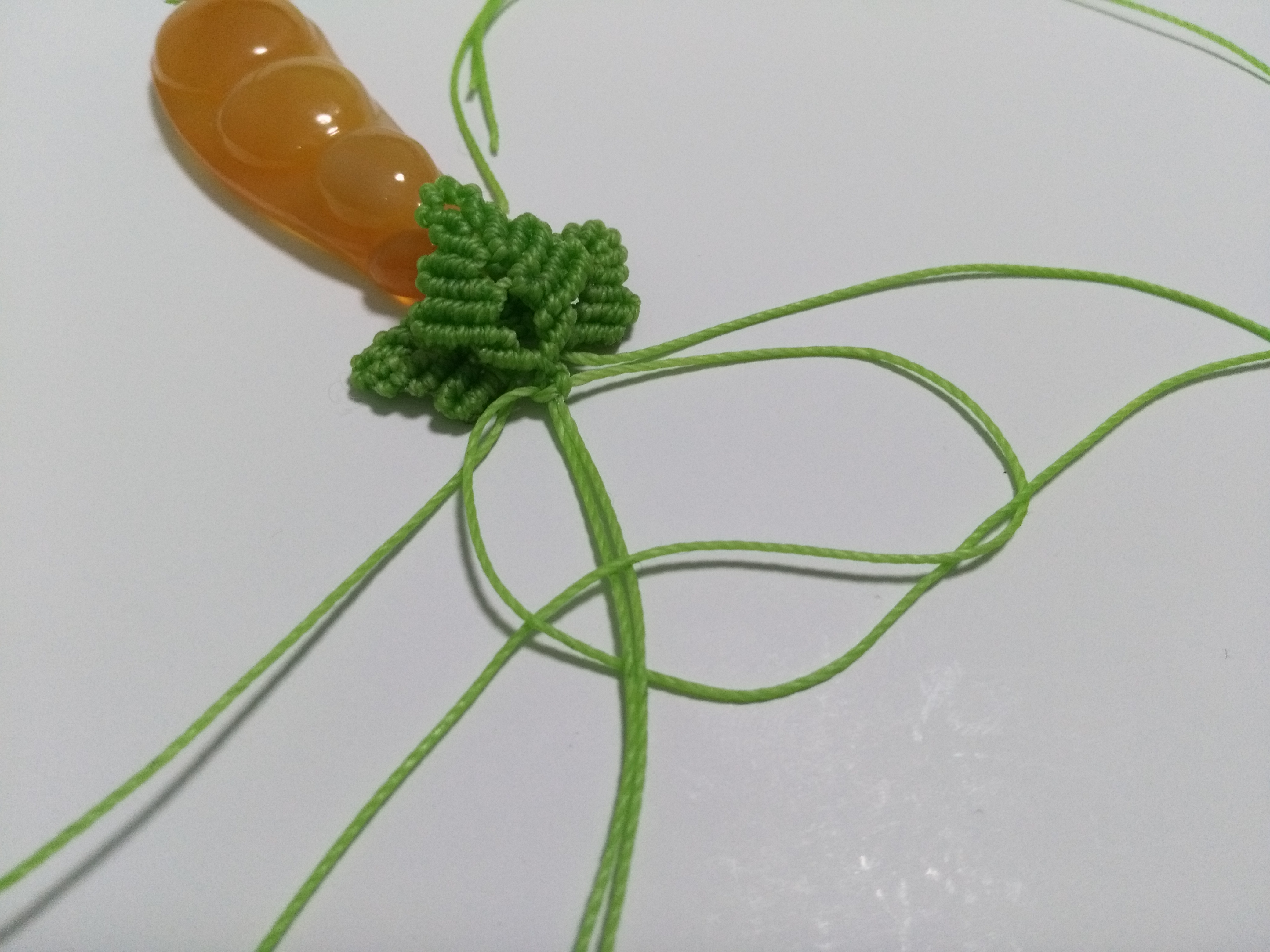 玛瑙豆子编手机吊坠法教程,玉豌豆吊坠怎么编绳