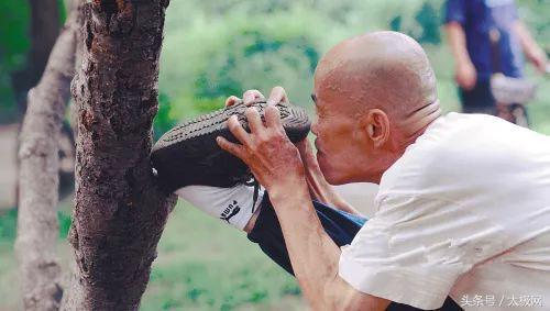 拉韧带的方法,跆拳道拉韧带