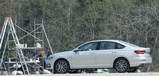 朗逸新锐外观内饰,2022款大众朗逸1.5l舒适版内饰