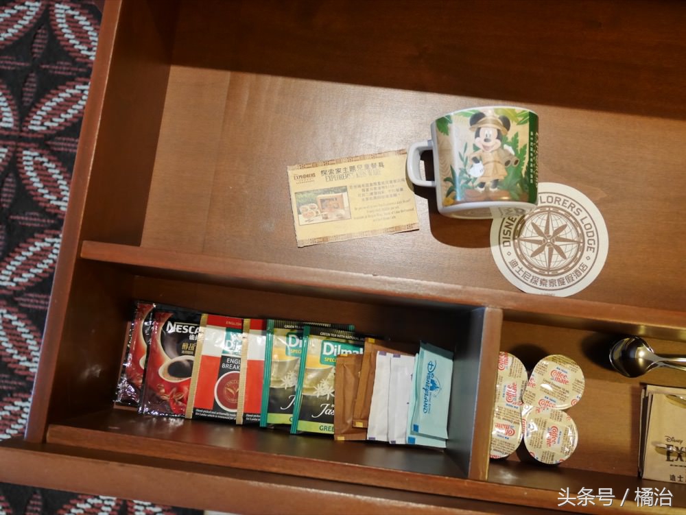 去香港迪士尼入住体验,香港迪士尼探索家酒店游泳池