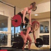 健身呆木头俄挺,平地健身之王俄挺