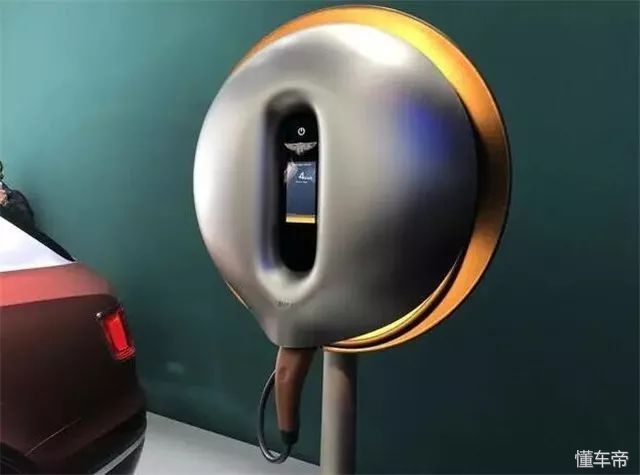 国内第一位迈巴赫车主,中国第一辆迈巴赫是谁买的