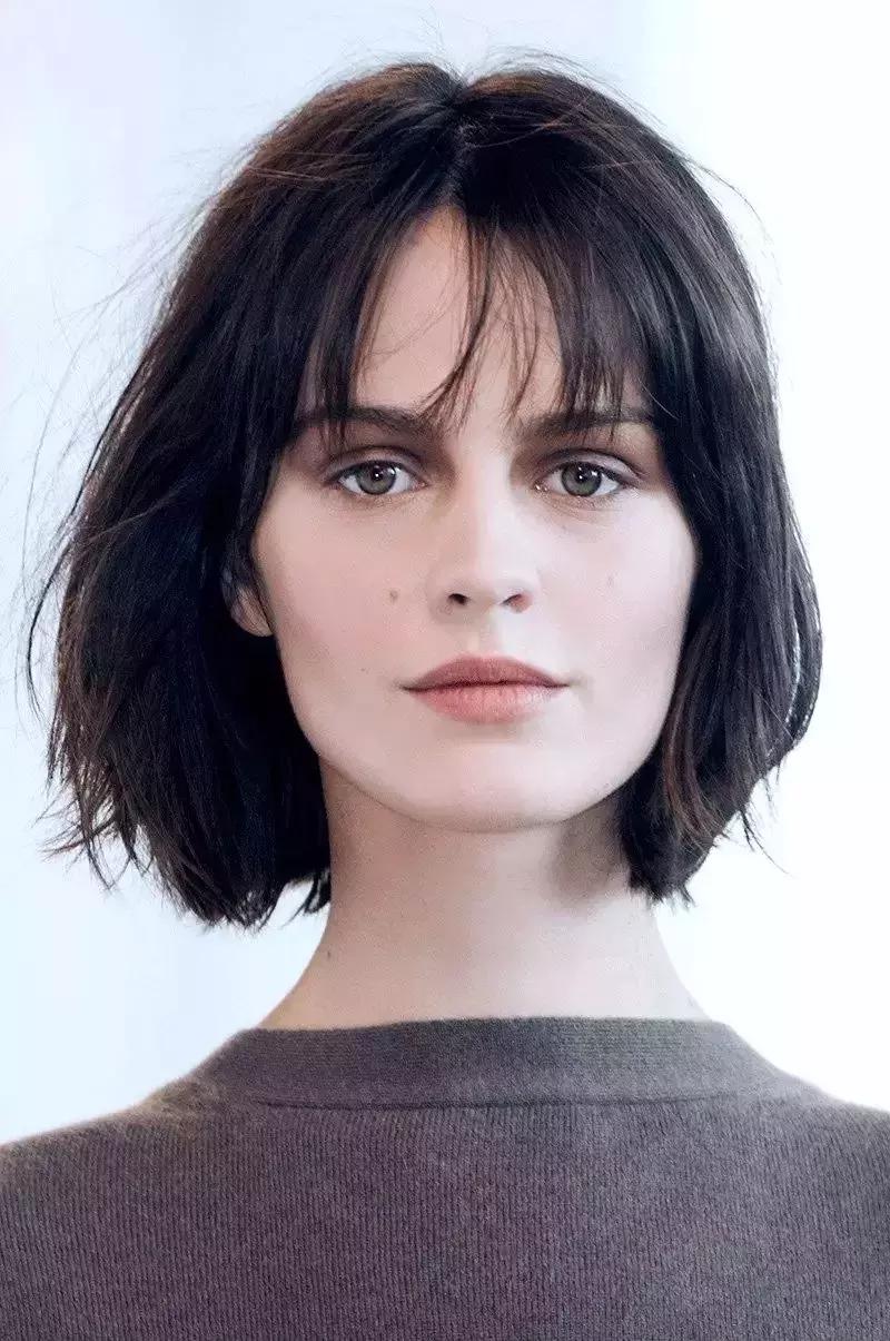 瘦脸最好看发型,40岁的瘦脸减龄发型短发