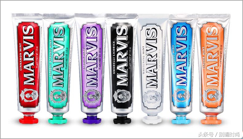 molly鎺ㄦ枃,molly缃戠孩