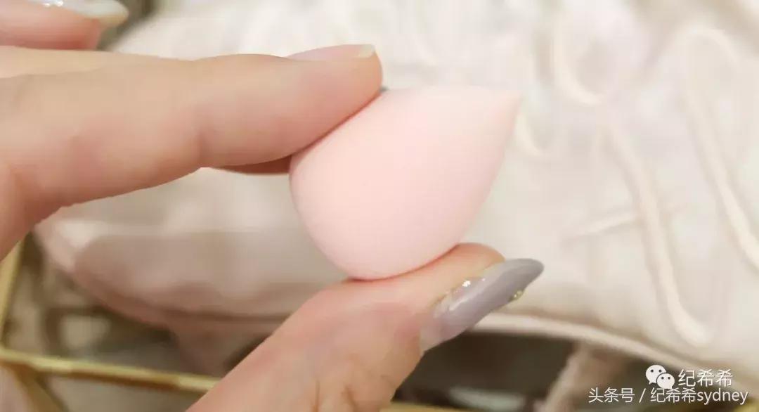 堪比屈臣氏的mecca品牌店,藏着不少一线大牌和欧美小众护肤美妆