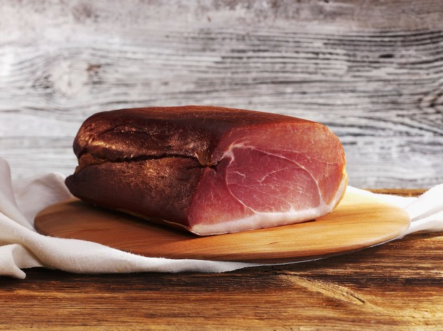 肥瘦相间、咸香回甜，全球12款顶级火腿，除了金华火腿你吃过几个