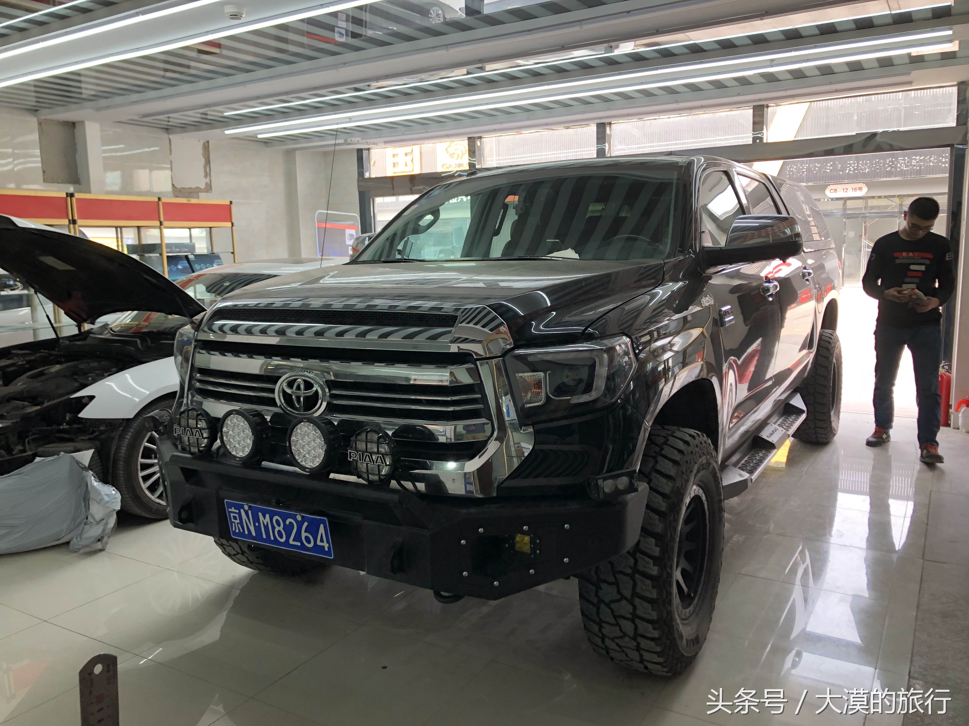 丰田坦途黄光灯,丰田坦途欧司朗激光大灯