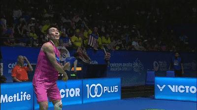 高远球到底需不需要顶肘,高远球一定蹬转发力吗