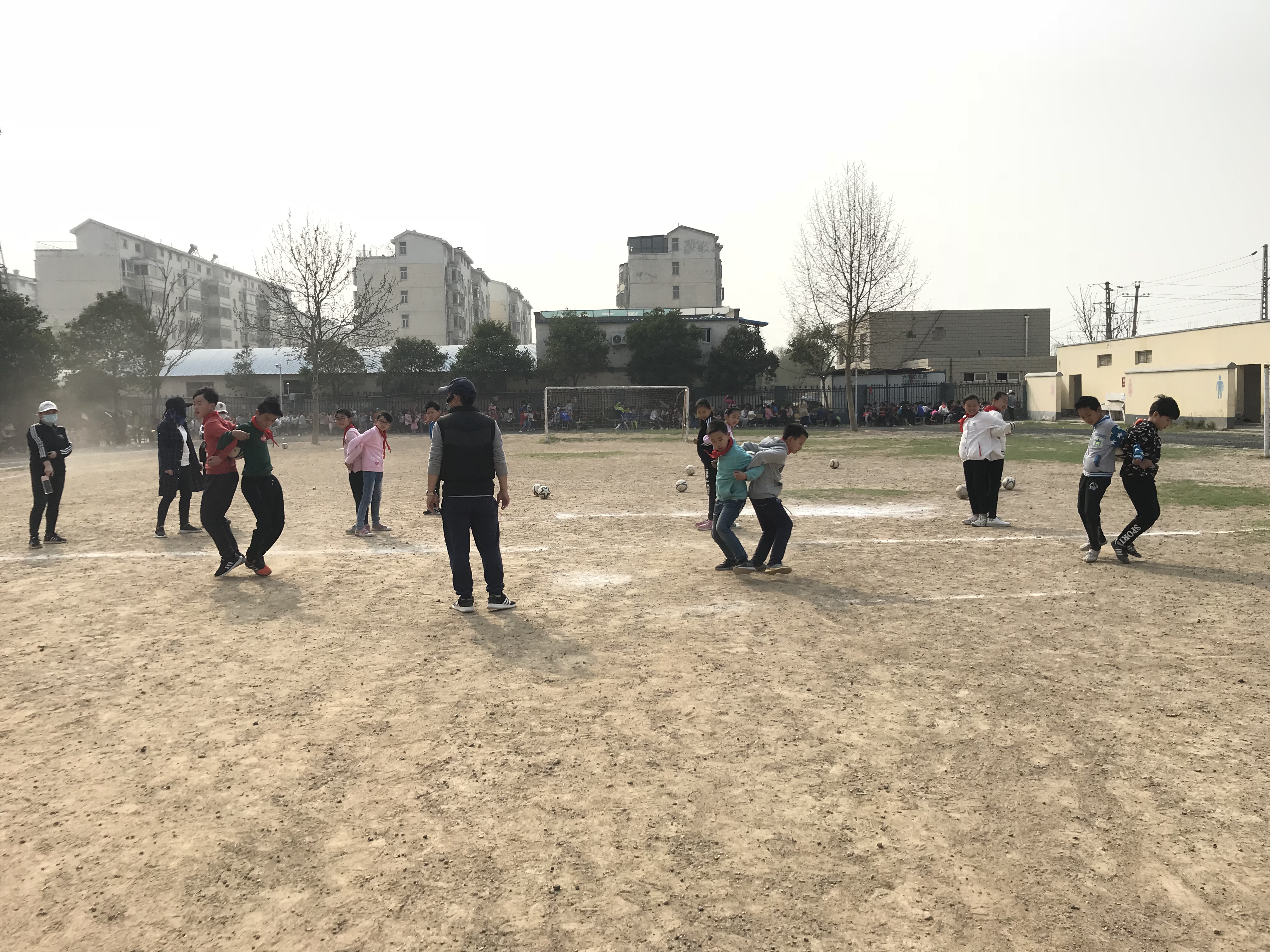 郑州市南阳小学举办2018年春季田径趣味运动会