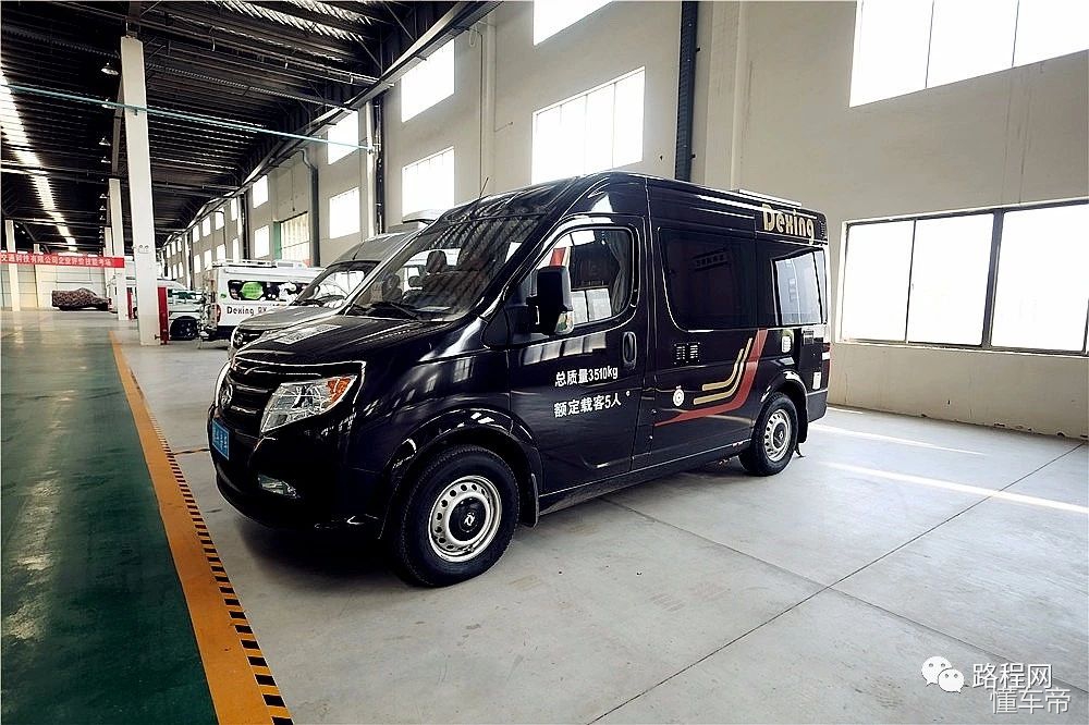 东风御风柴油手动挡房车带卫生间,德兴东风房车