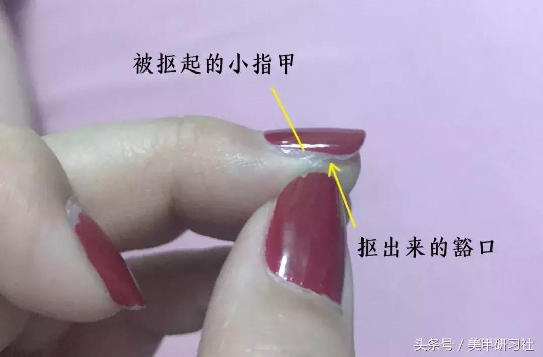 美甲指甲断了什么原因,美甲指甲为什么会整个掉下来