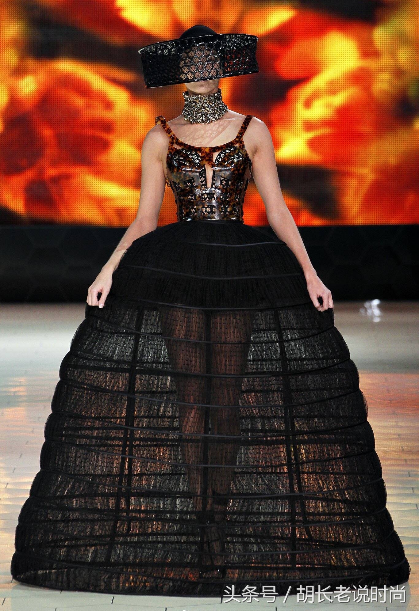 alexandermcqueen是什么品牌,alexandermcqueen