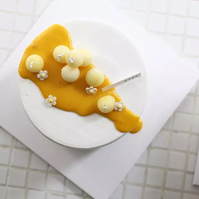 八齿裱花嘴奶油蛋糕简单造型,小孩子奶油蛋糕造型简单