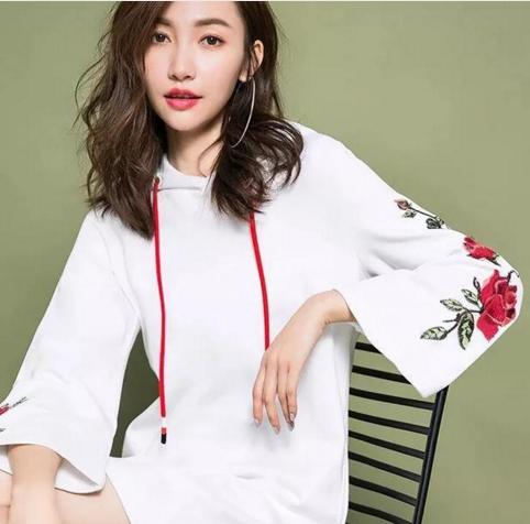 拉夏贝尔春款衣服测评,拉夏贝尔上衣