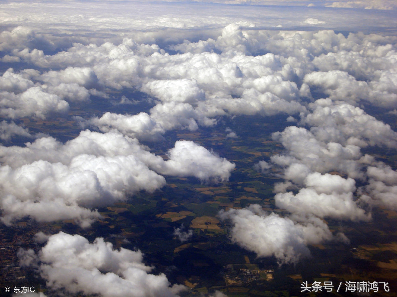 坐飞机如何选靠机窗的位置,坐飞机要坐靠窗的位置