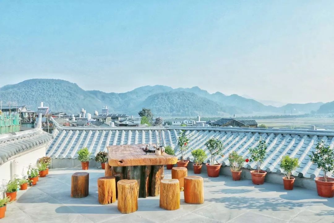 腾冲自在悬崖民宿,腾冲和顺实惠民宿