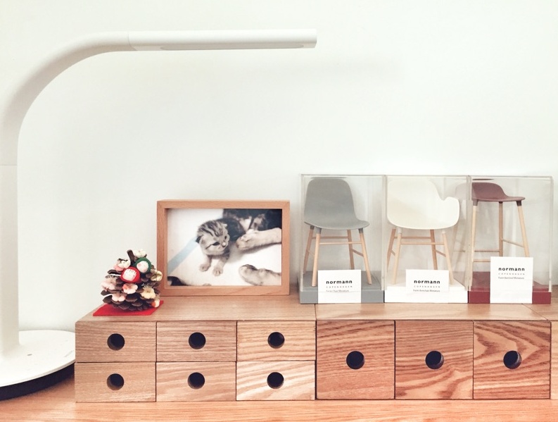 办公桌上摆什么逼格高,属鸡办公桌摆放物件