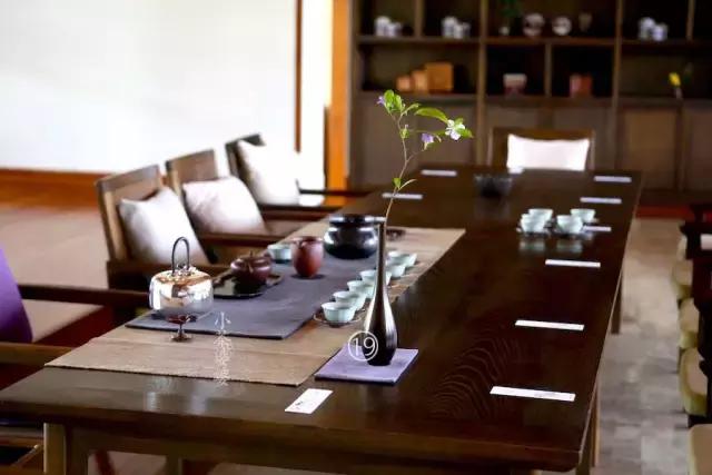 茶席上的茶器是什么样的,一个完整的茶席有几个茶器