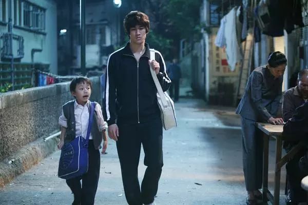 四月我们一起去旅行,4月我们一起去看海好吗