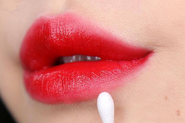 学会了如何化妆,如何学会化妆女学生