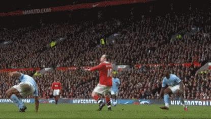 c罗神级倒钩对萨拉赫,足球史上第一个倒钩射门