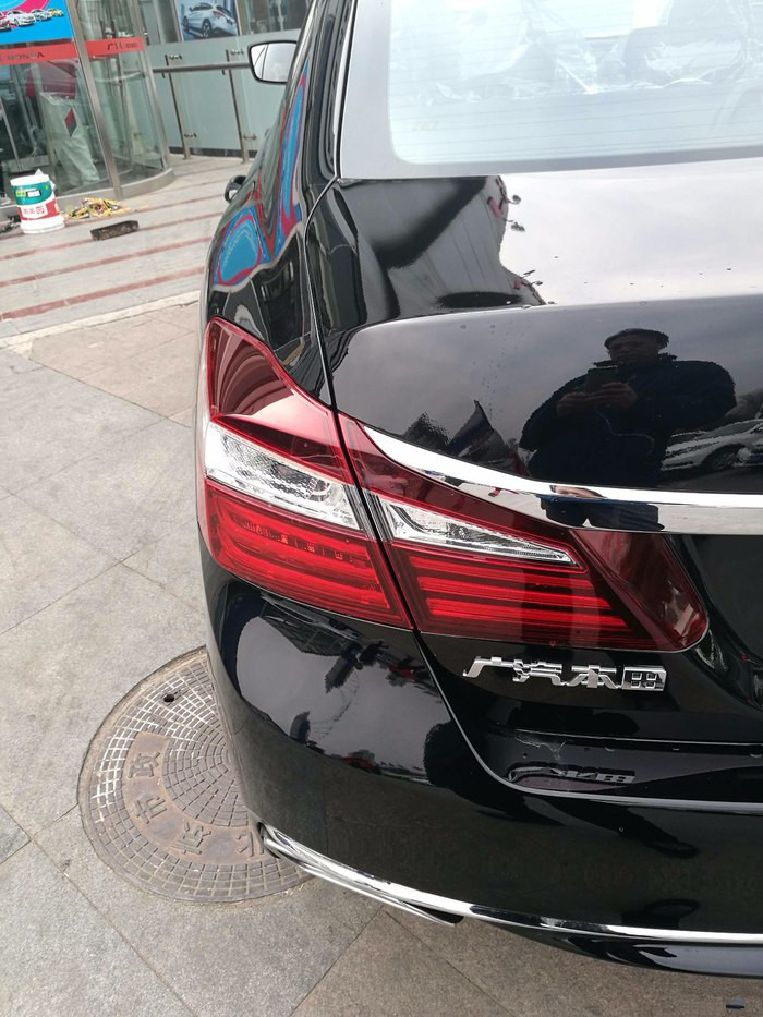 雅阁十一代旗舰版奥夫特黑落地,八代半2.0雅阁价格