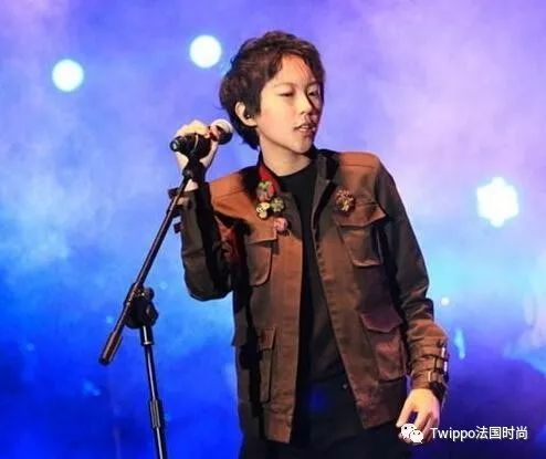 牛仔衣分男女吗,怎么分男女上衣区别图