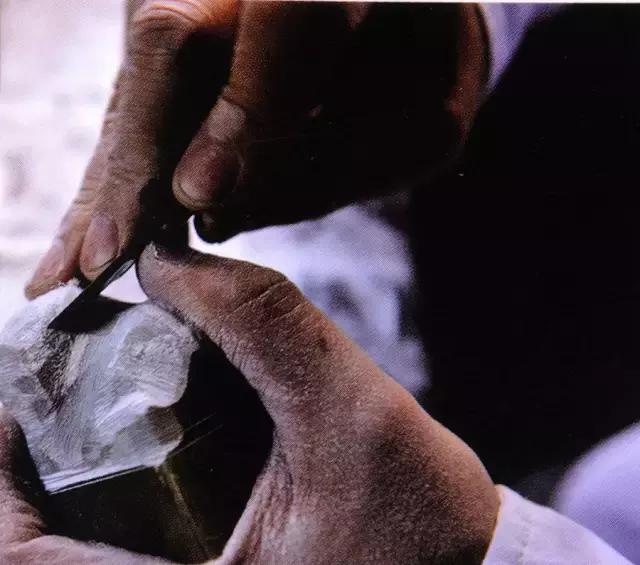 中国工匠的技艺震惊世界,潘惊石大师揭开拉丝绝技之谜