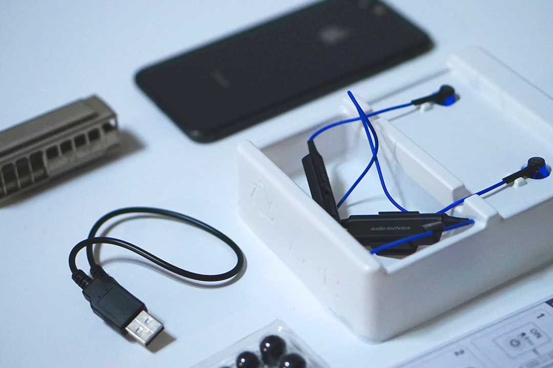 铁三角ckr35bt,铁三角sr5bt耳机评测