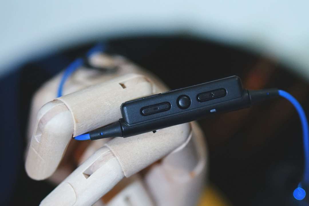 铁三角ckr35bt,铁三角sr5bt耳机评测