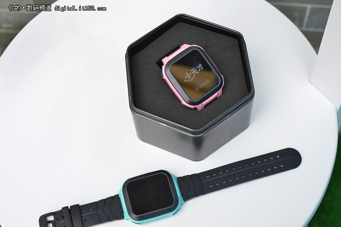 超强防水+八重定位小天才电话手表Z2评测